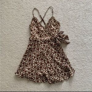 Selfie Leslie leopard print dress